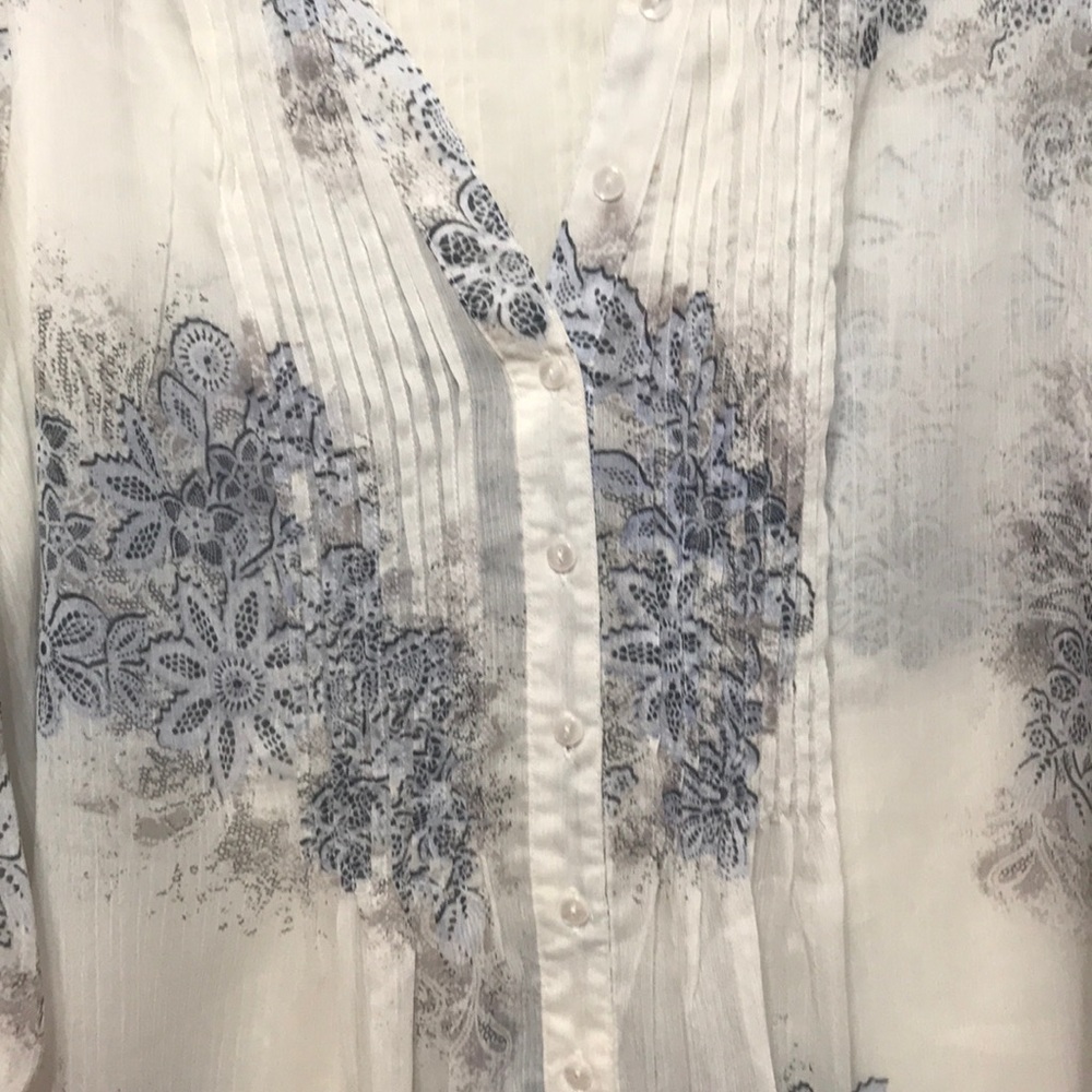 Flowy Patterned Plus Size Top - image 4